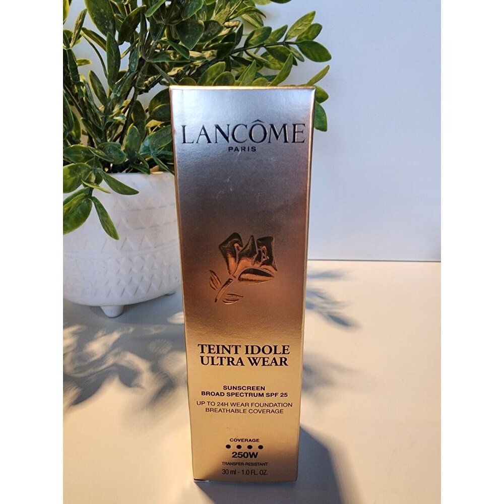Lancome Teint Idole Ultra Wear Long Wear Foundation SPF 25 #250W 1 Fl Oz 10/24